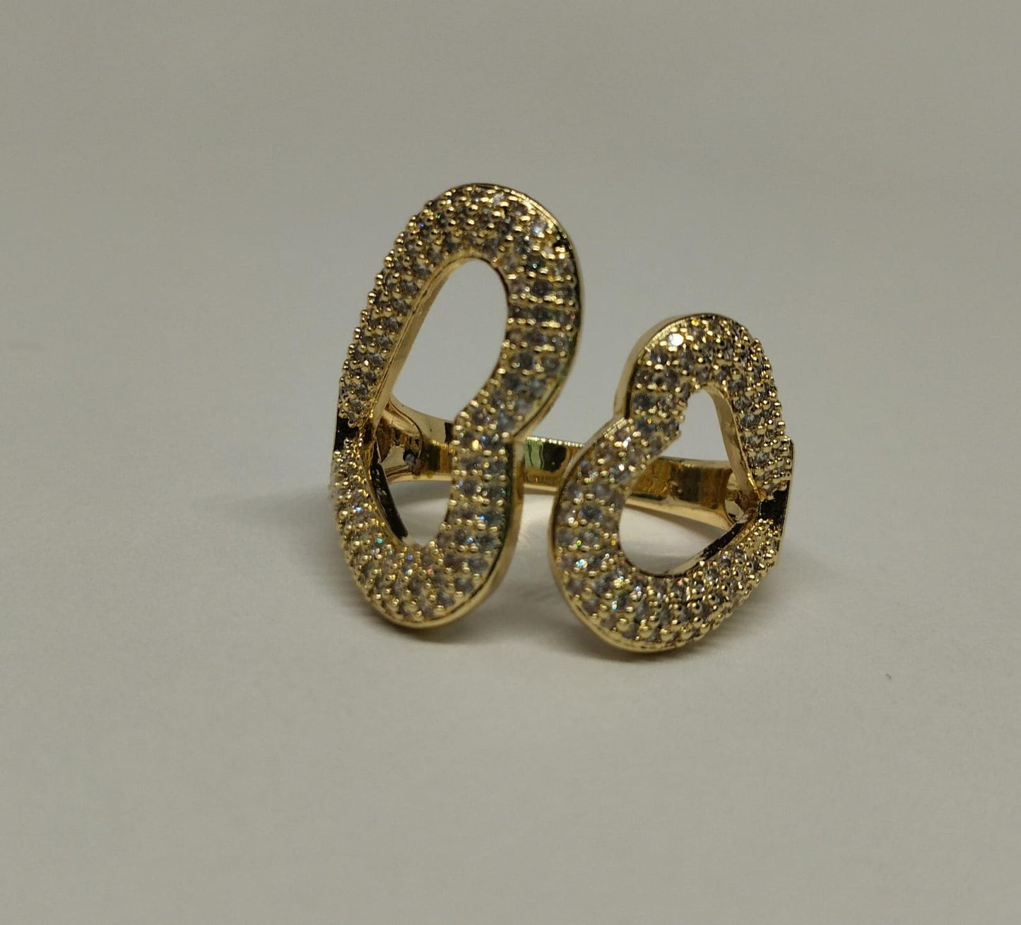 Anillo de Oro Laminado con 2 Corazones Enfrentados y Microcircones ANBJ9446