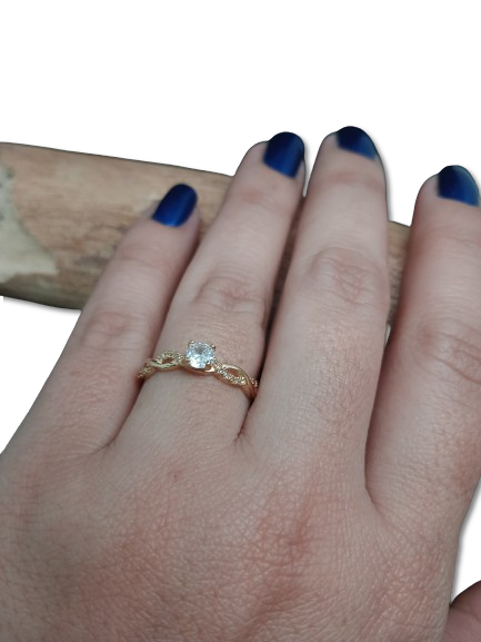 Anillo de Compromiso de Oro 18 Kilates con Diseño Entrelazado AO-05