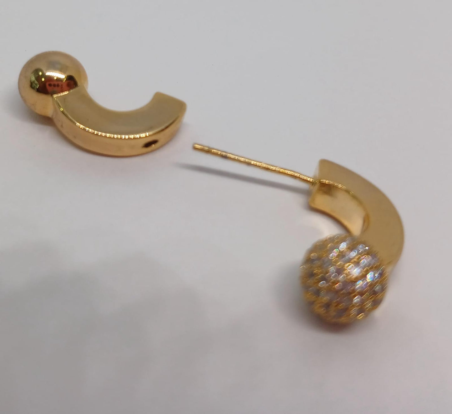 Aretes Tipo Candonga Reversibles Con Bola con Micro circones AFDAB