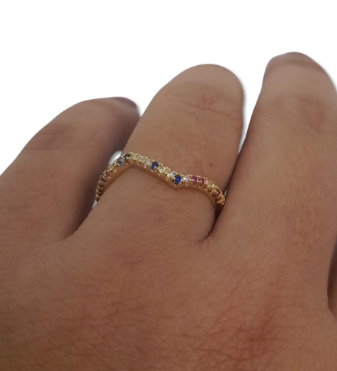 Anillo en Oro Laminado con Diseños Zig Zag y Microcircones AN-010