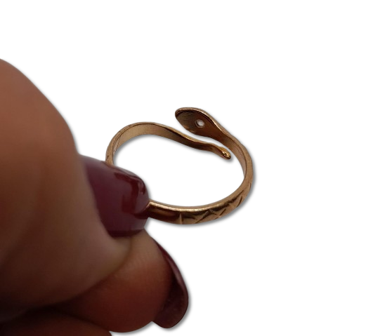 Anillo de oro laminado 18 Kilates con Diseño de Serpiente y Ojos en Microcircones Transparentes ANAU-0702