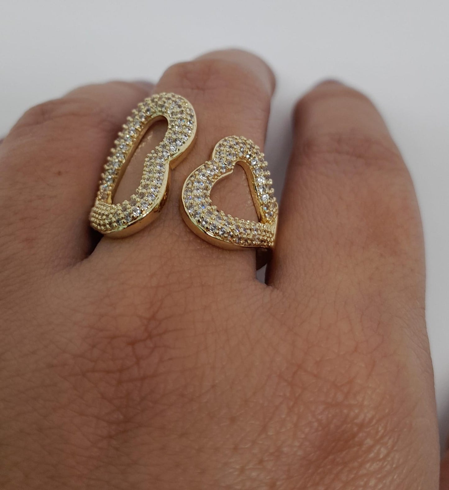 Anillo de Oro Laminado con 2 Corazones Enfrentados y Microcircones ANBJ9446