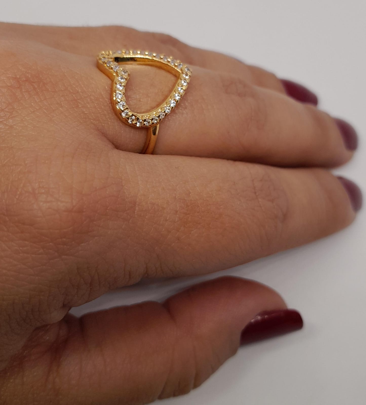 Anillo en Oro Laminado con Silueta de Corazón y Microcircones ANCH430562