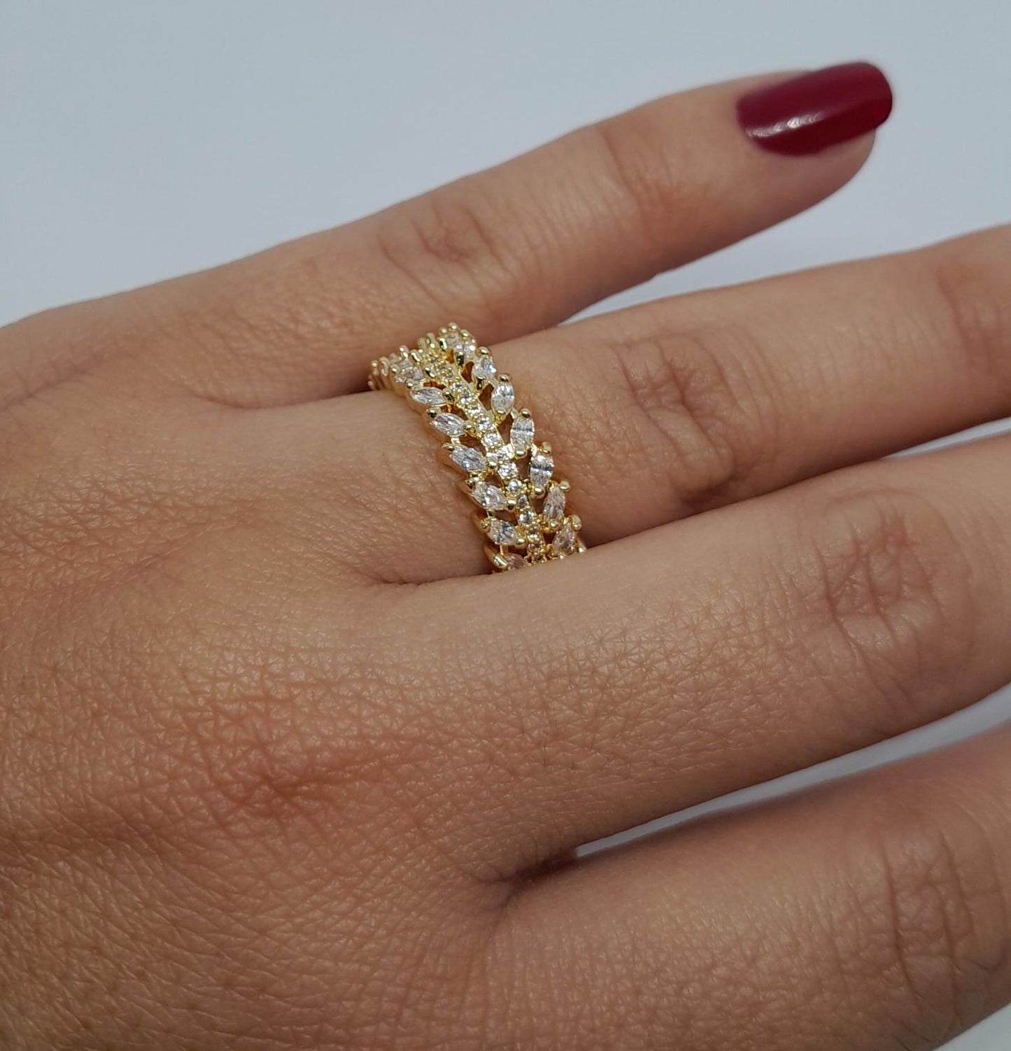 Anillo en Oro Laminado con Diseño de Hojas en Microcircones ANR1083