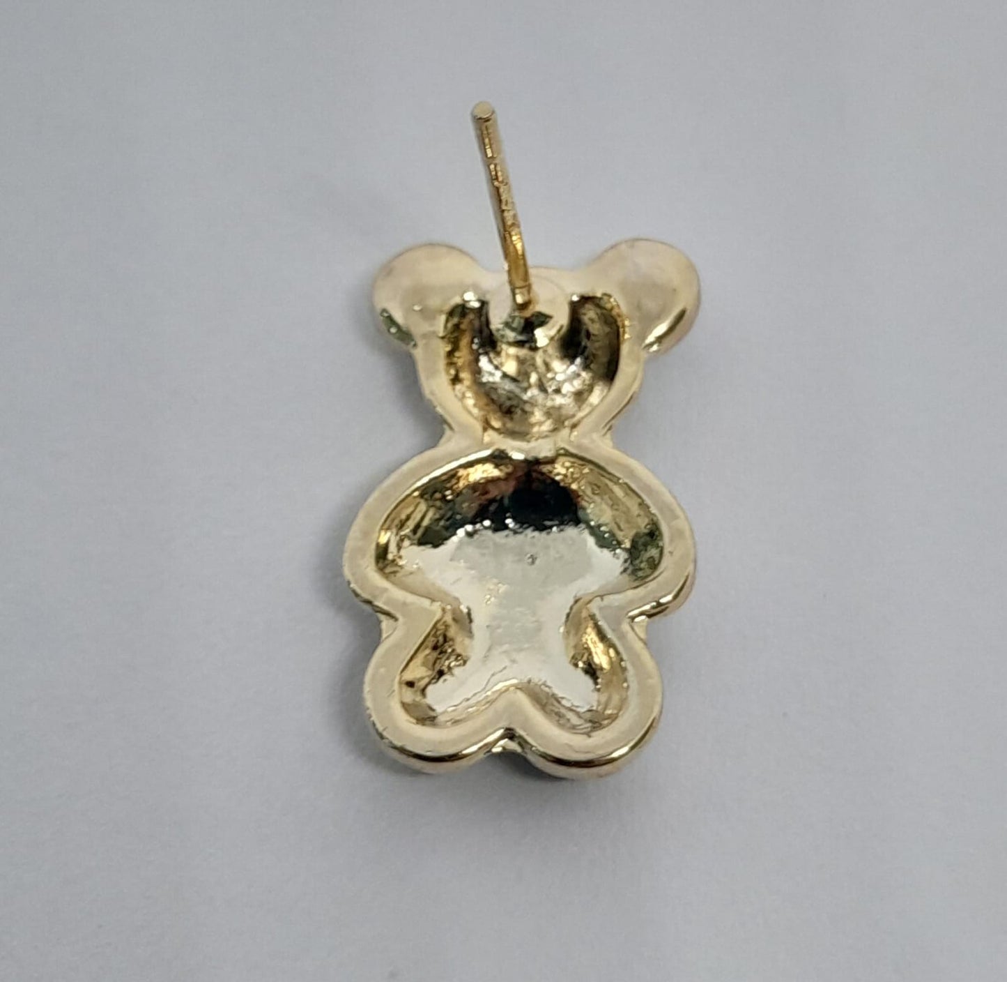 Aretes Tipo Topo con Forma de Oso en Diseño de Ajedrez Blanco y Negro en Acero Dorado AON5673