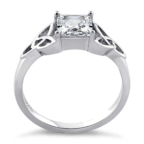 ANILLO EN PLATA PIEDRA CUADRADA SIGNO CELTA