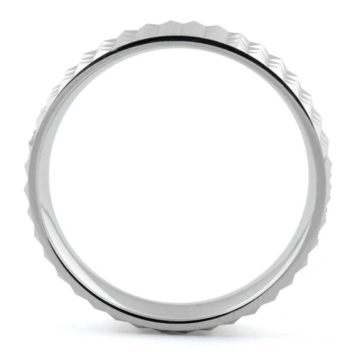 Anillo de boda con patrón piramidal de corte de diamante de plata L12