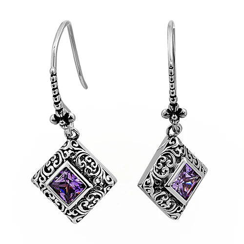 Pendientes de color amatista de corte cuadrado ornamentados en plata PPCH43