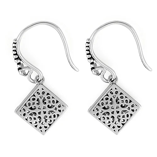 Pendientes de color amatista de corte cuadrado ornamentados en plata PPCH43