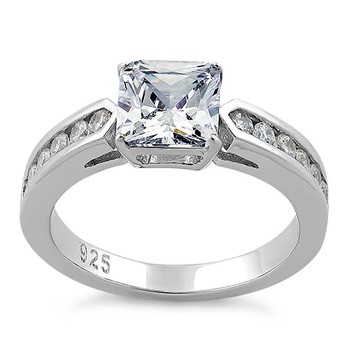 Anillo de plata con circon central talla princesa y microcircones laterales L19