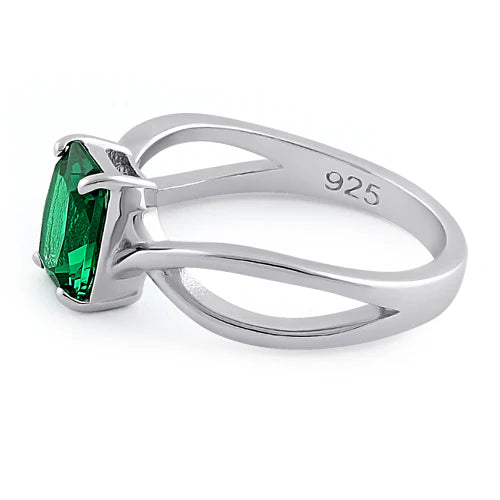 ANILLO EN PLATA DISEÑO TORCIDO PIEDRA VERDE APCH52