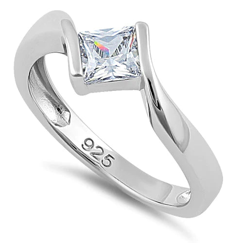 ANILLO EN PLATA ESTILO PRINCESA