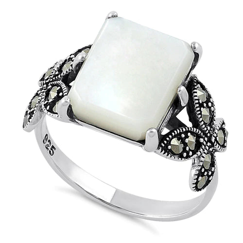 anillo en plata ley 925 con diseño de mariposas laterales y central en nacar APCH17