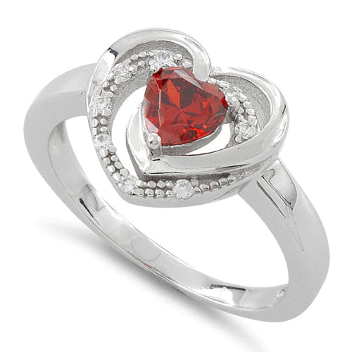 ANILLO EN PLATA CORAZON PEQUEÑO GRANATE
