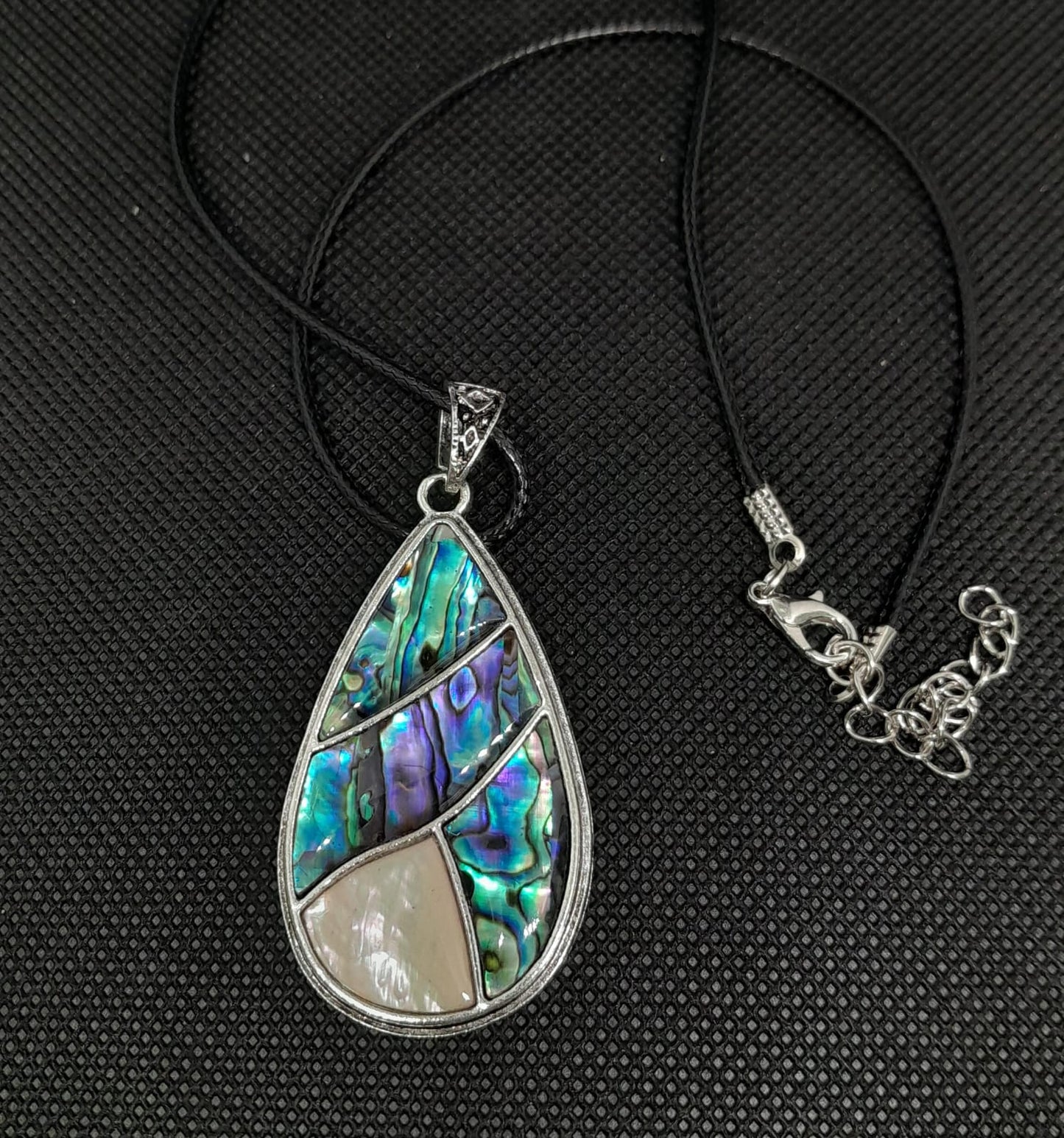 COLLAR CON COLGANTE CONCHA DE ABULON CLLCA1