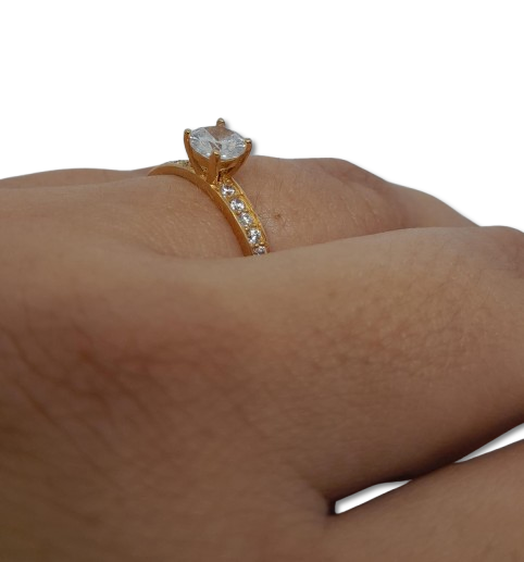Anillo de Compromiso en Oro 18 Kilates con Circoncentral y Microcircones AO-04