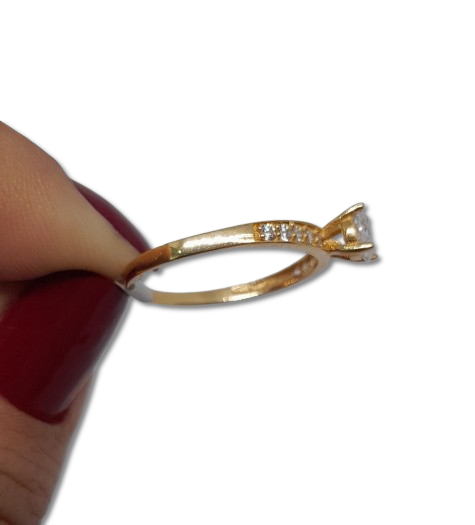 Anillo de Compromiso en Oro 18 Kilates con Circoncentral y Microcircones AO-04