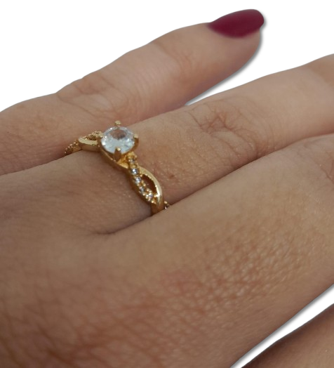 Anillo de Compromiso de Oro 18 Kilates con Diseño Entrelazado AO-05