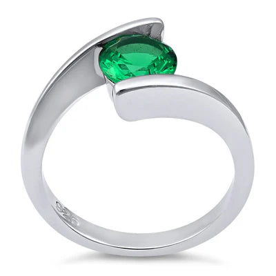 ANILLO EN PLATA CON BIZEL REDONDO PIEDRA VERDE APCH53