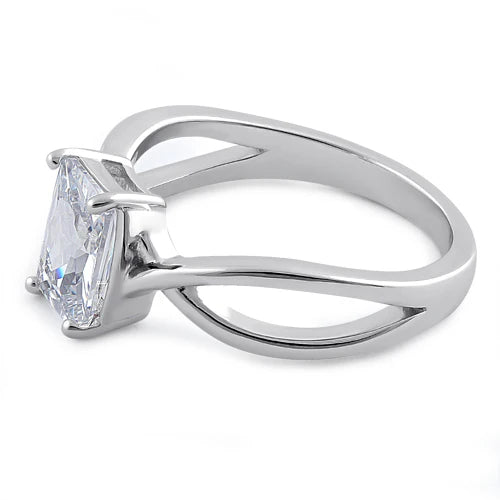 ANILLO EN PLATA DISEÑO TORCIDO CON CORTE ESMERALDA APCH50