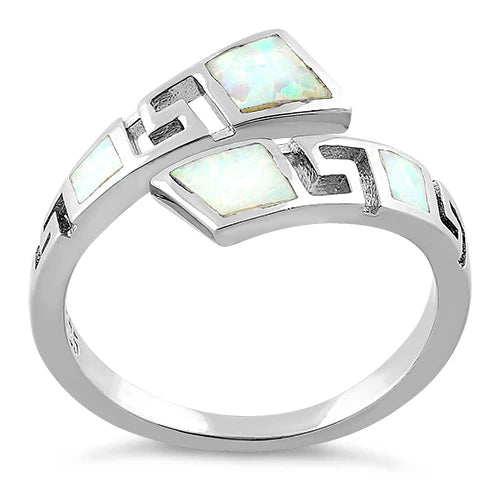 ANILLO EN PLATA CON ÓPALO BLANCO DE LABORATORIO